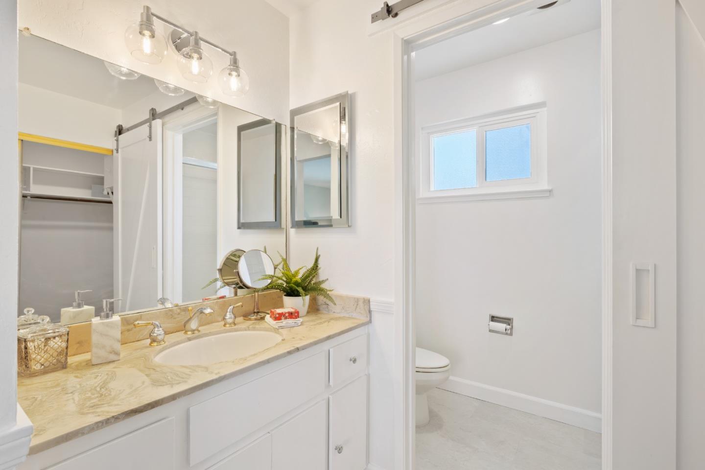 1102 Blue Lake Square