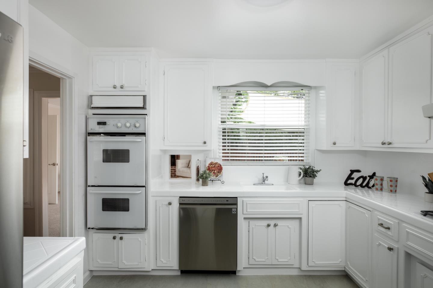 1802 Alameda De Las Pulgas