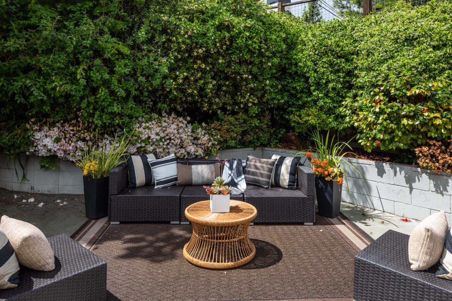 1802 Alameda De Las Pulgas