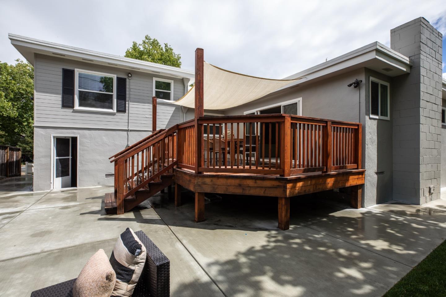 1802 Alameda De Las Pulgas