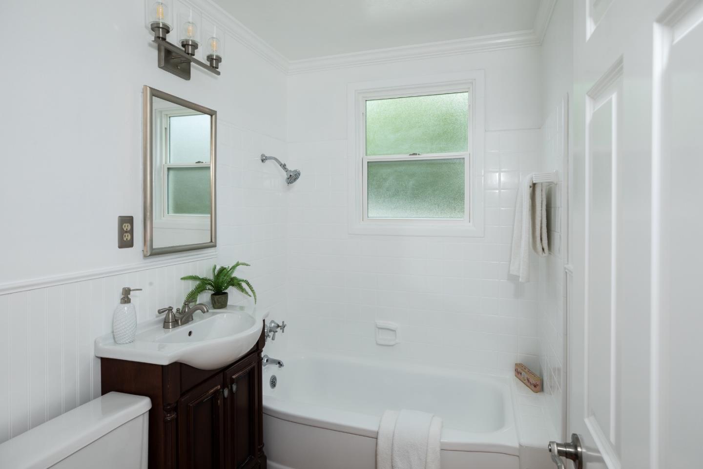 1802 Alameda De Las Pulgas