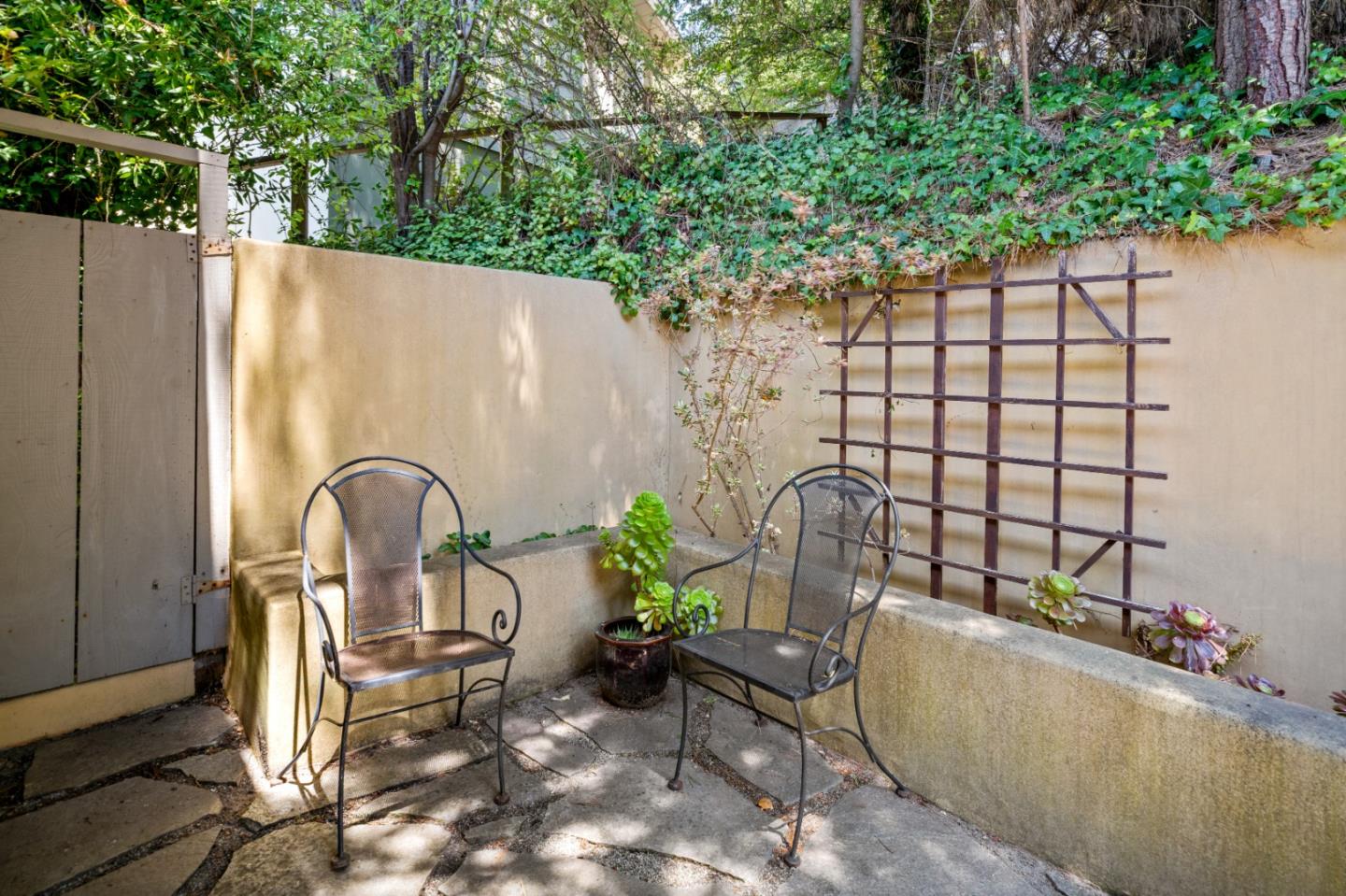 24765 Lower Trail