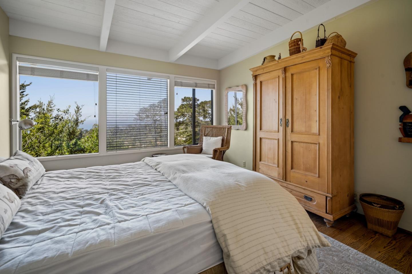 24765 Lower Trail