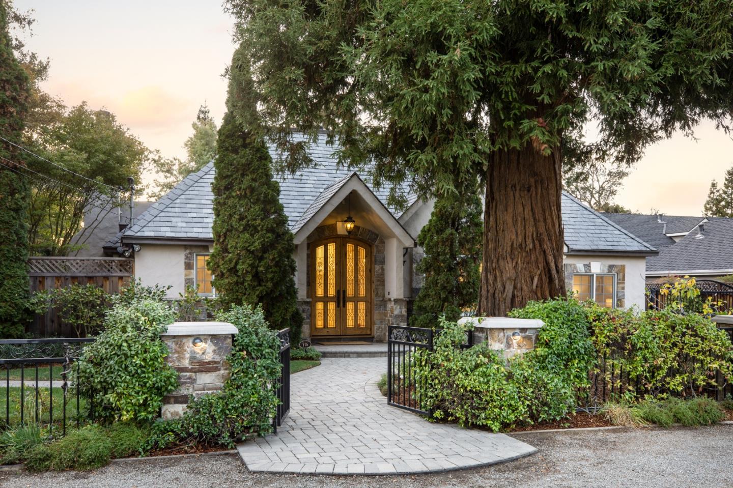 716 Linden Ave Los Altos CA