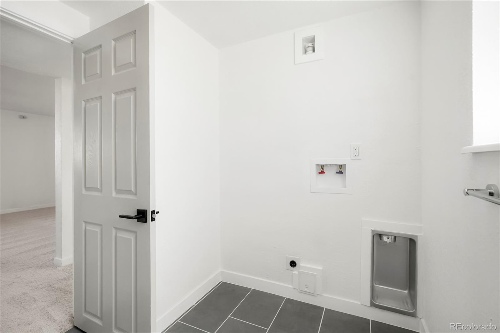 9457 W Hamilton Drive