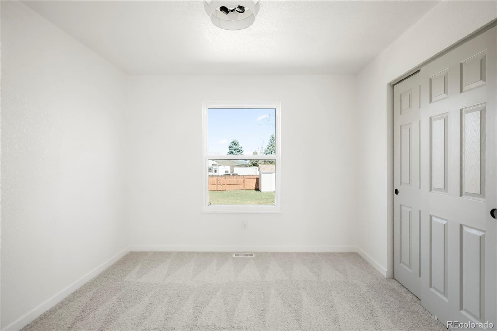 9457 W Hamilton Drive