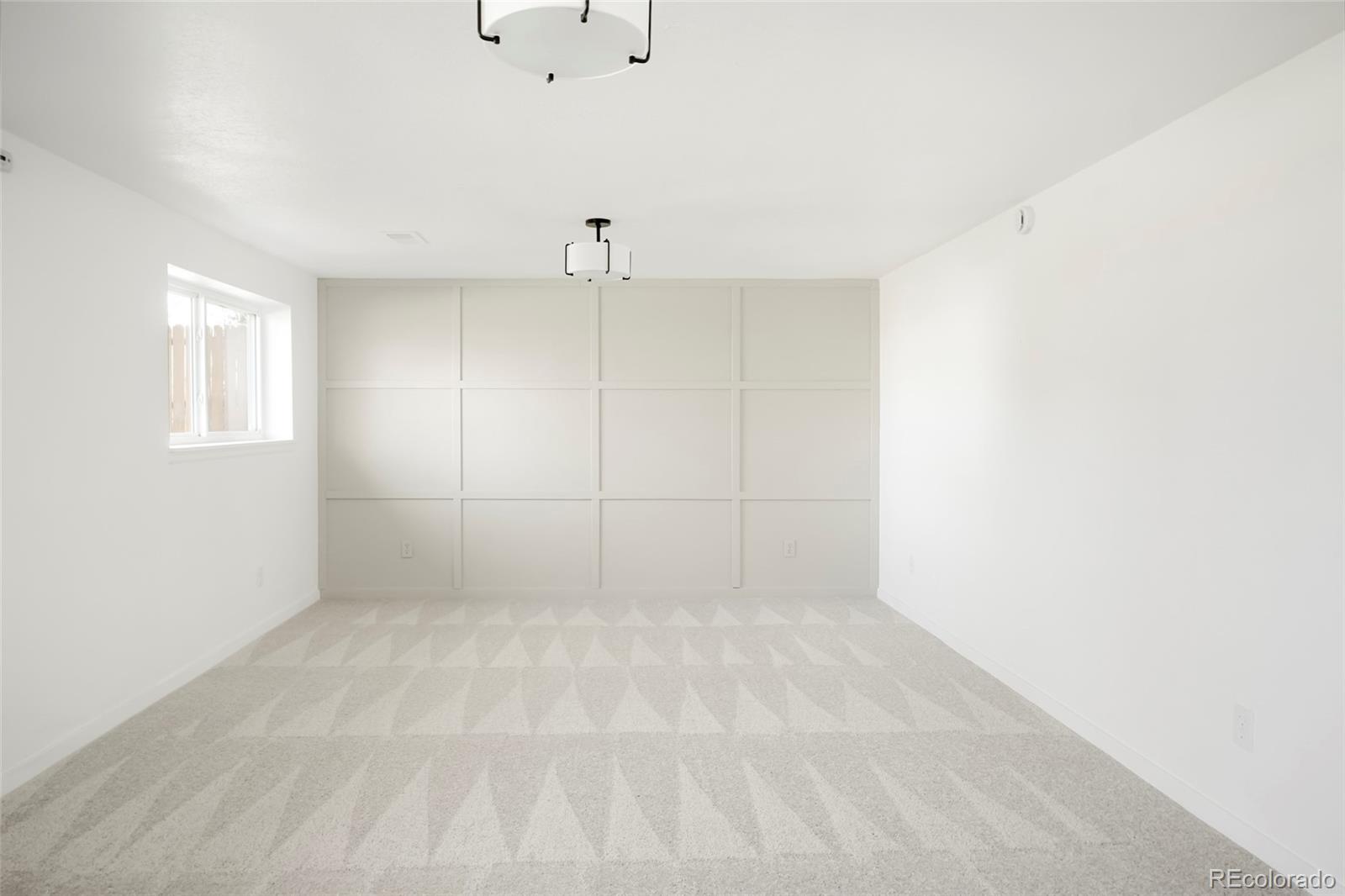 9457 W Hamilton Drive