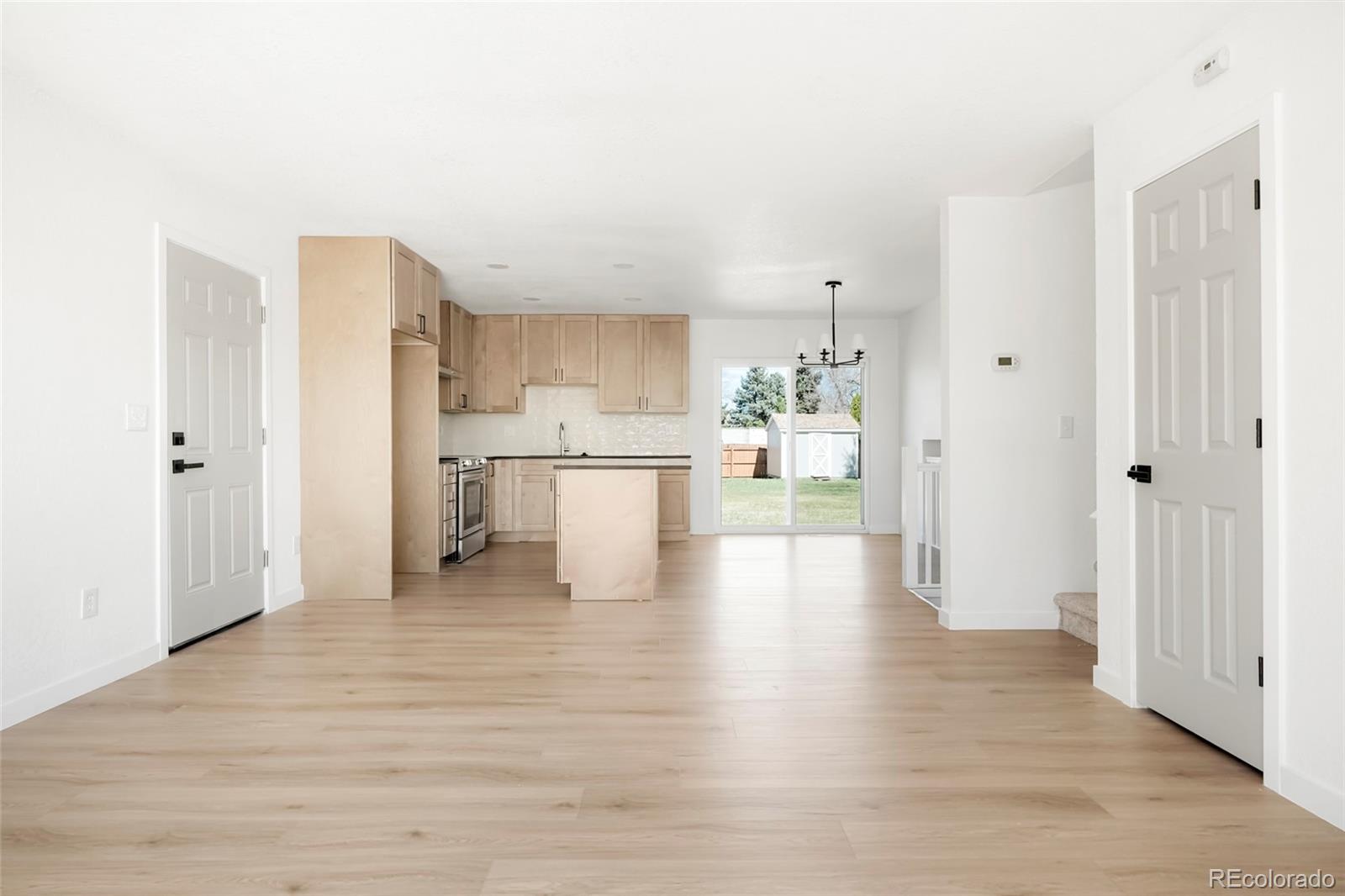 9457 W Hamilton Drive