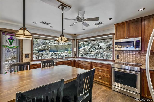 5290 N Lariat Drive
