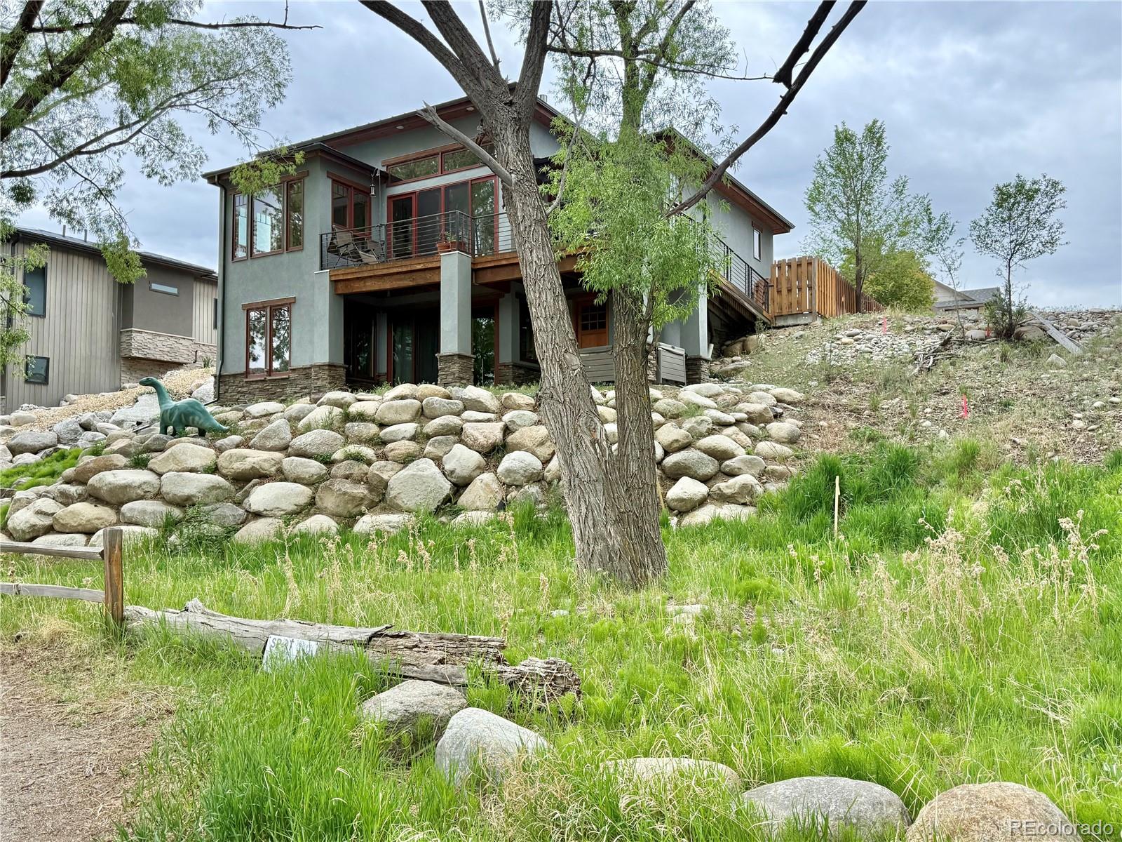 107 River West Drive