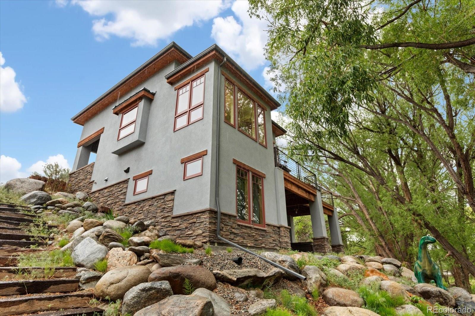 107 River West Drive