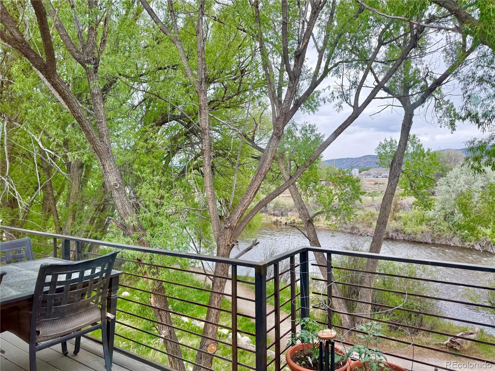 107 River West Drive