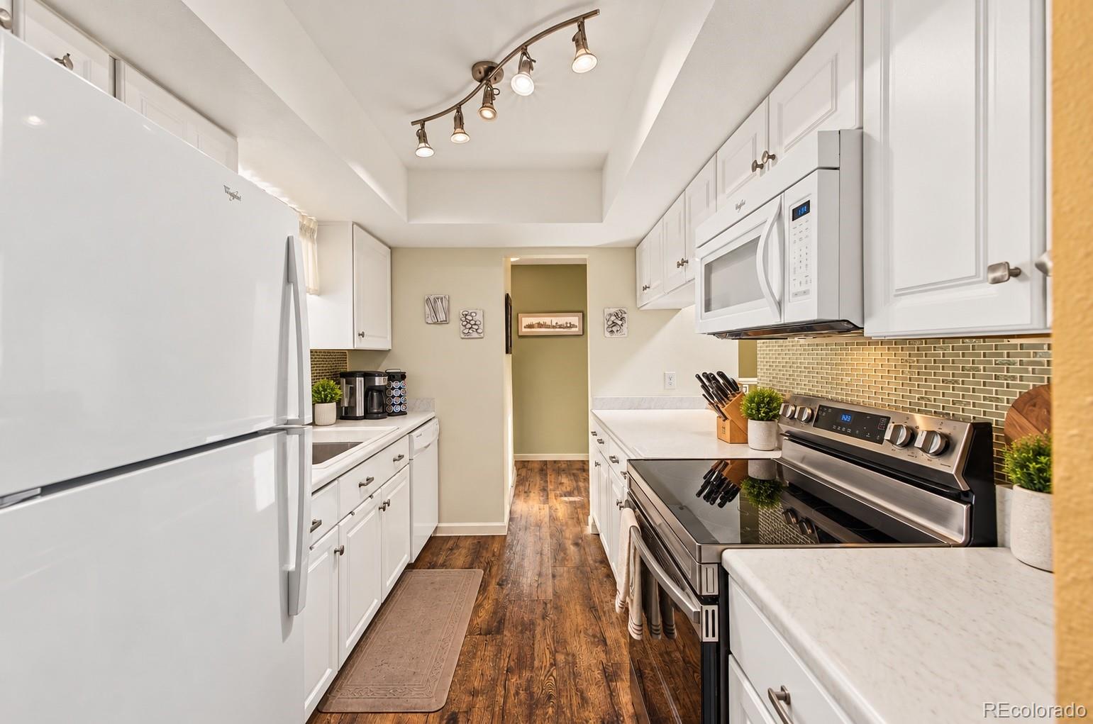 5534 W Canyon Trail Unit: E
