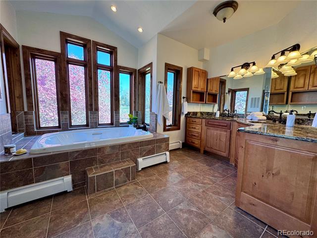 11489 W Bear Creek Drive
