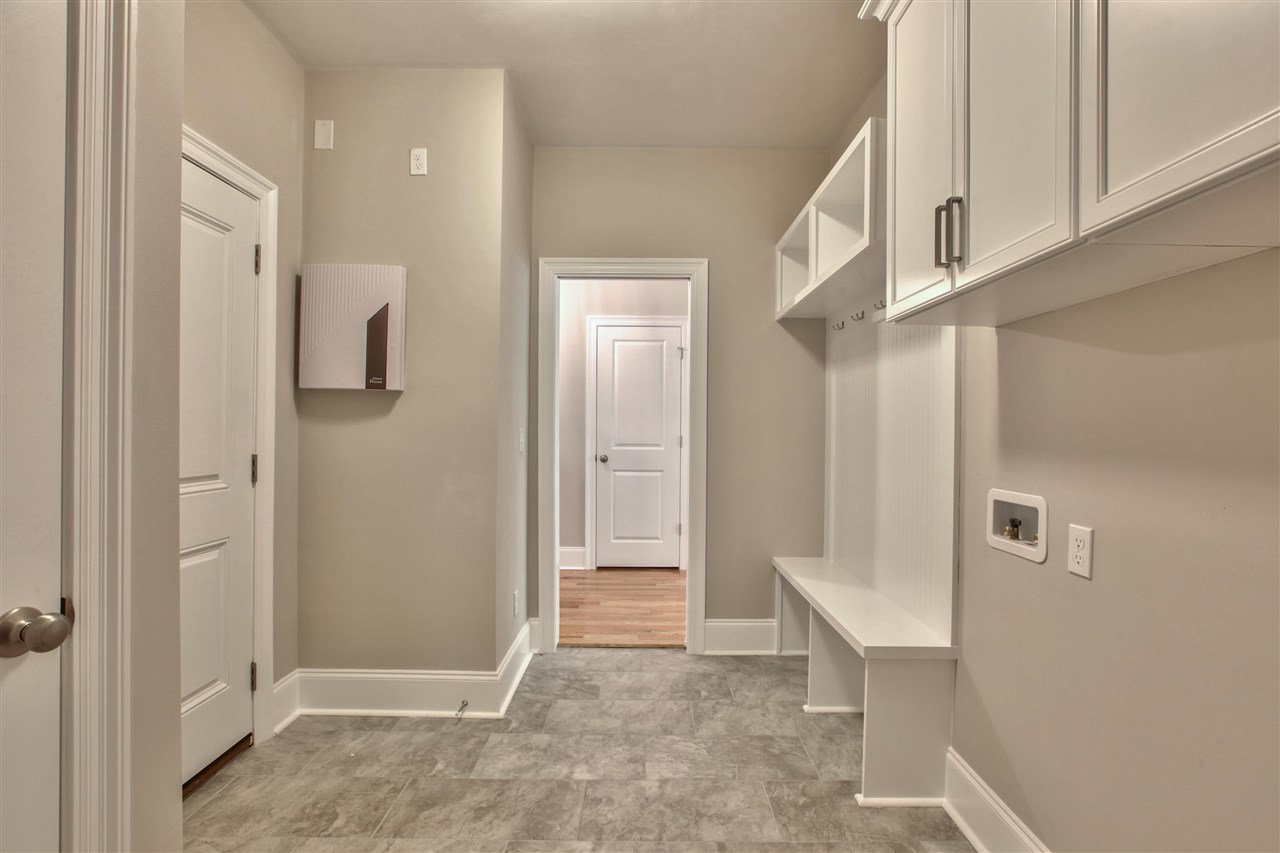 5717 Village Ridge Lane