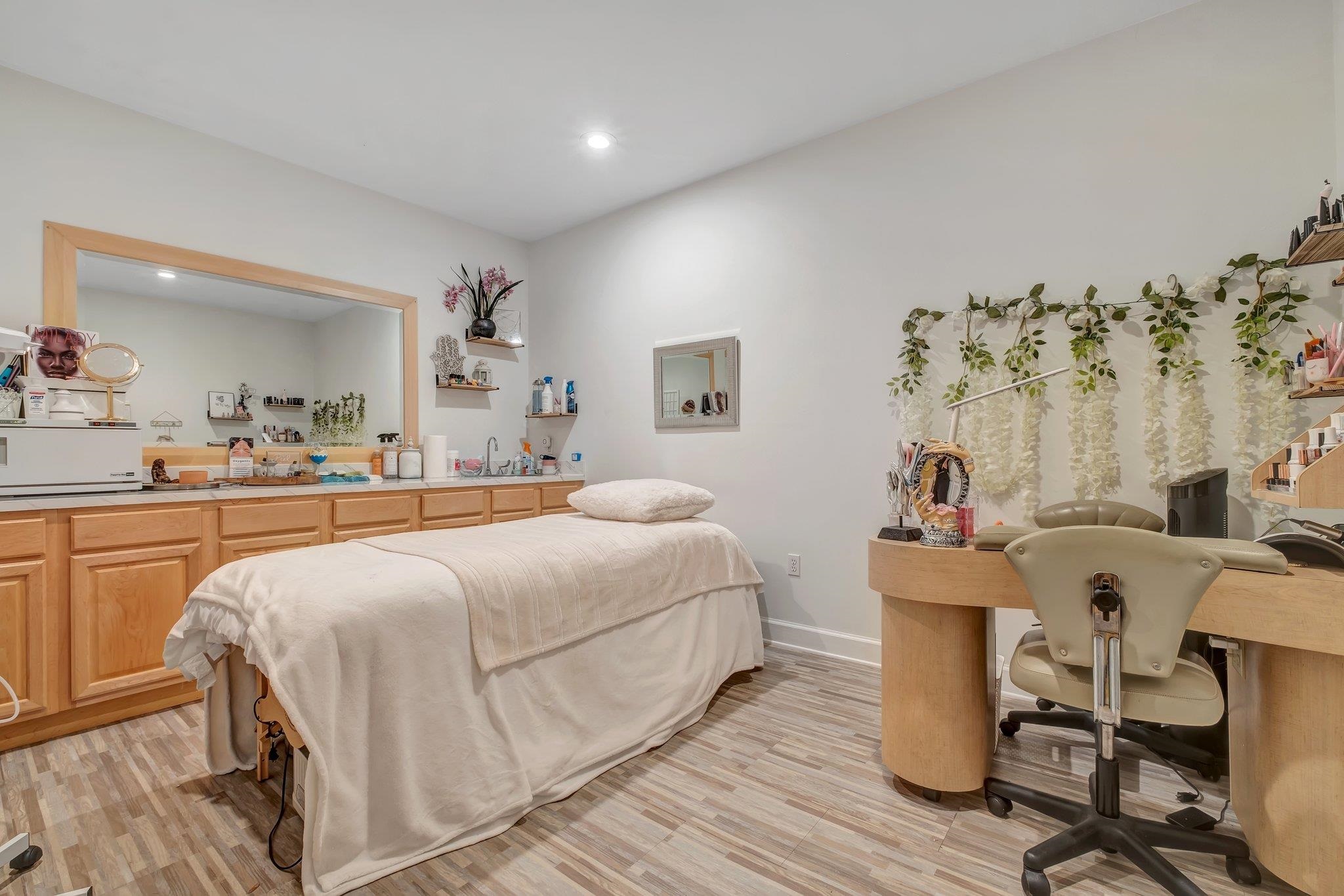 2709 Killarney Way Unit: 2