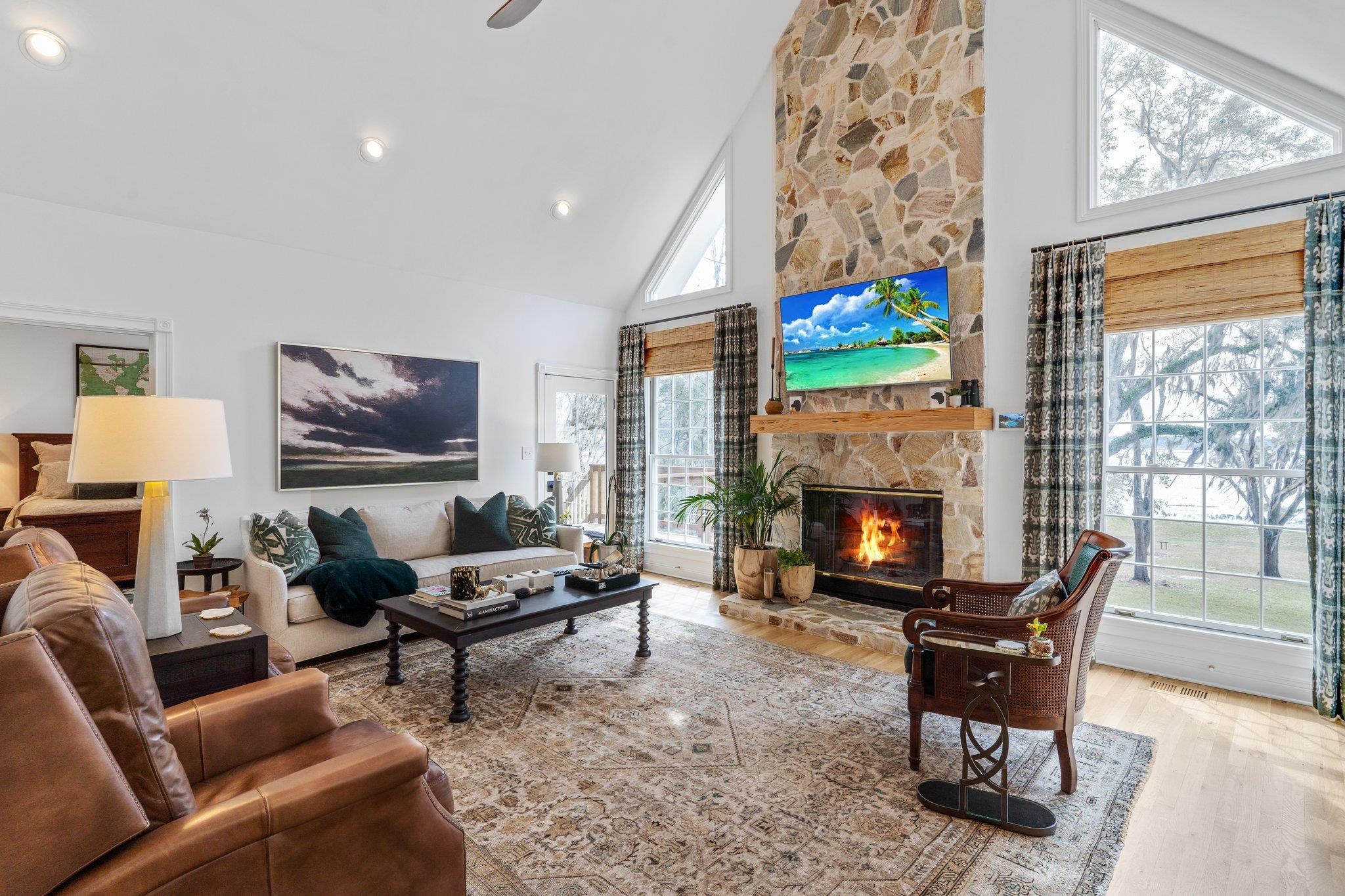 6064 Miller Landing Cove