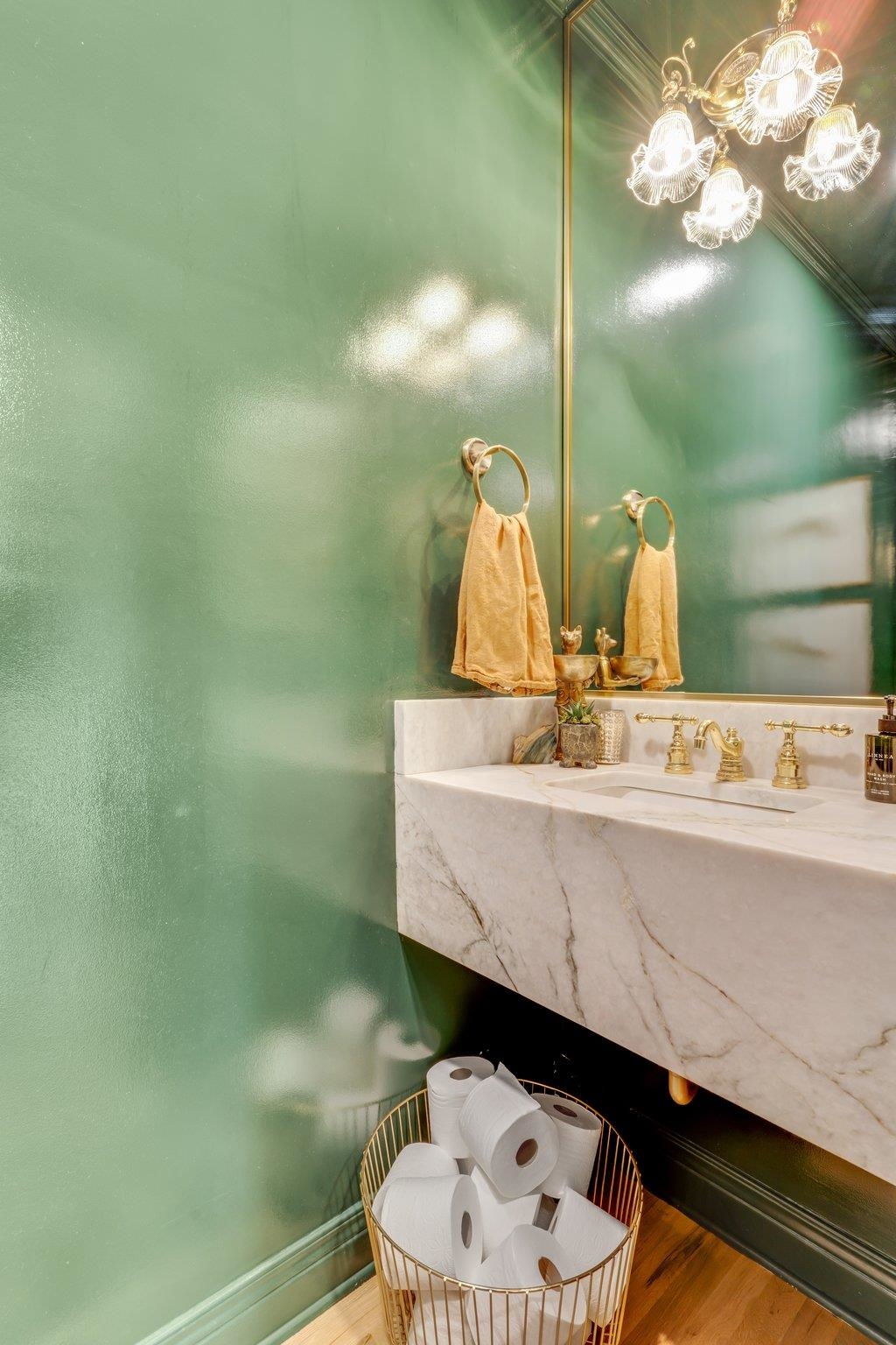 6064 Miller Landing Cove