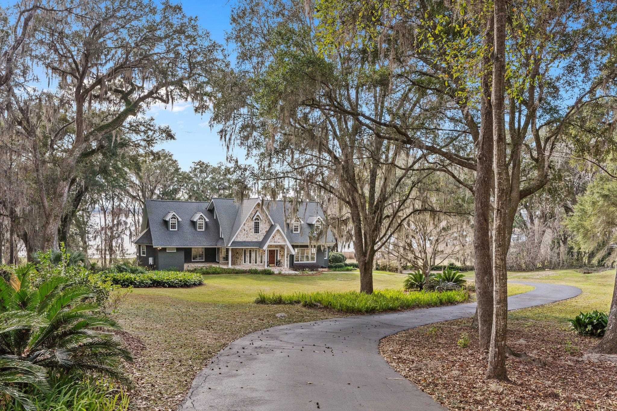 6064 Miller Landing Cove