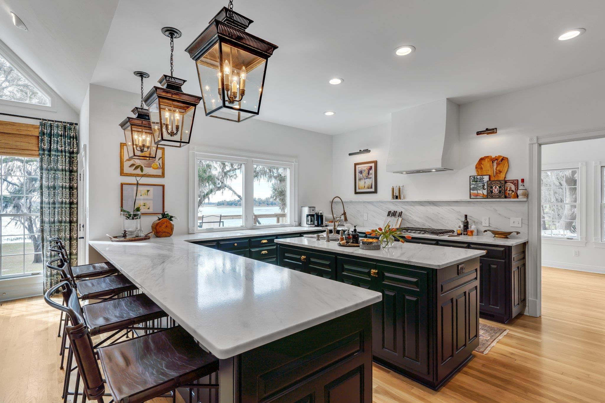 6064 Miller Landing Cove