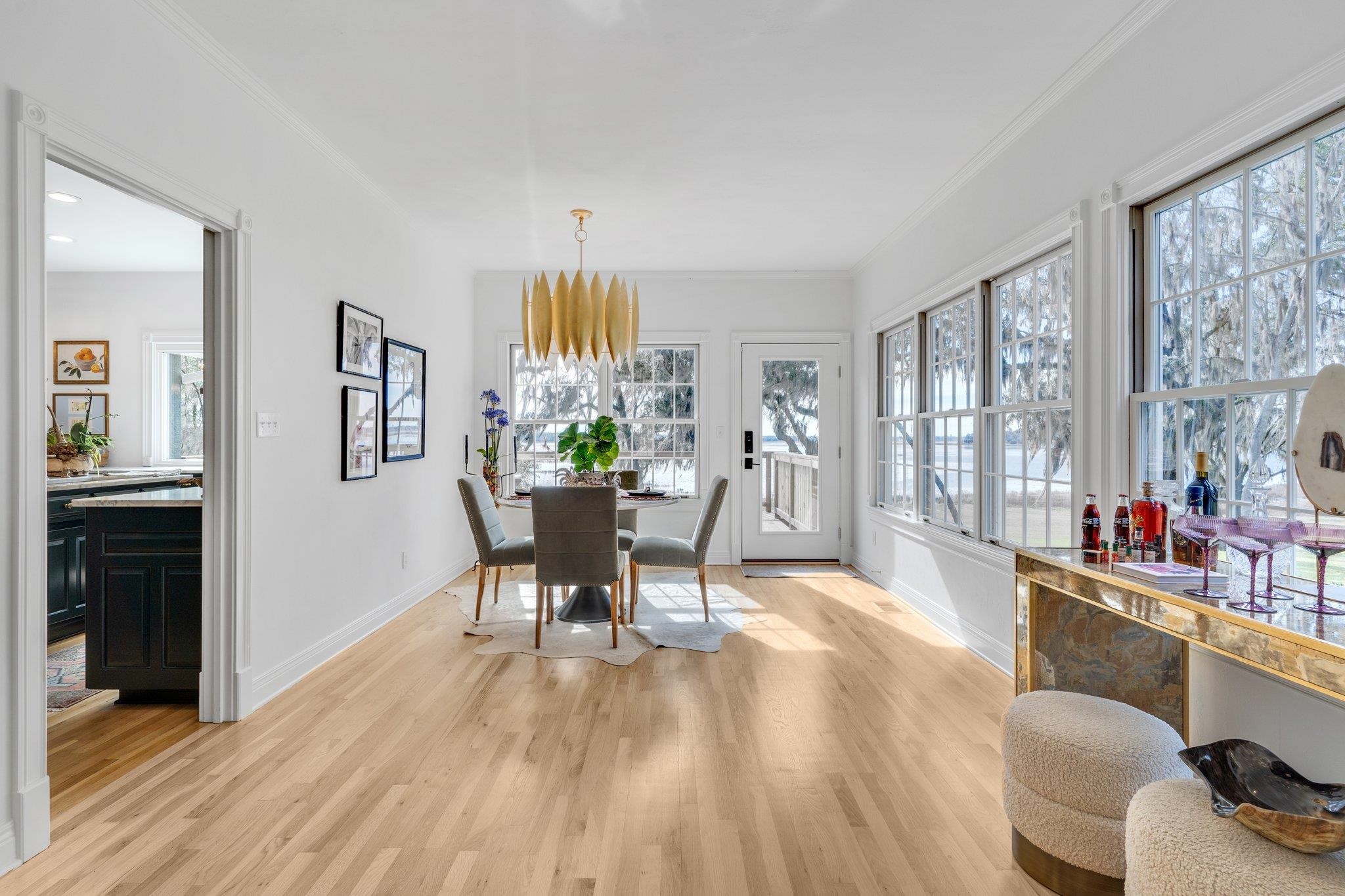 6064 Miller Landing Cove