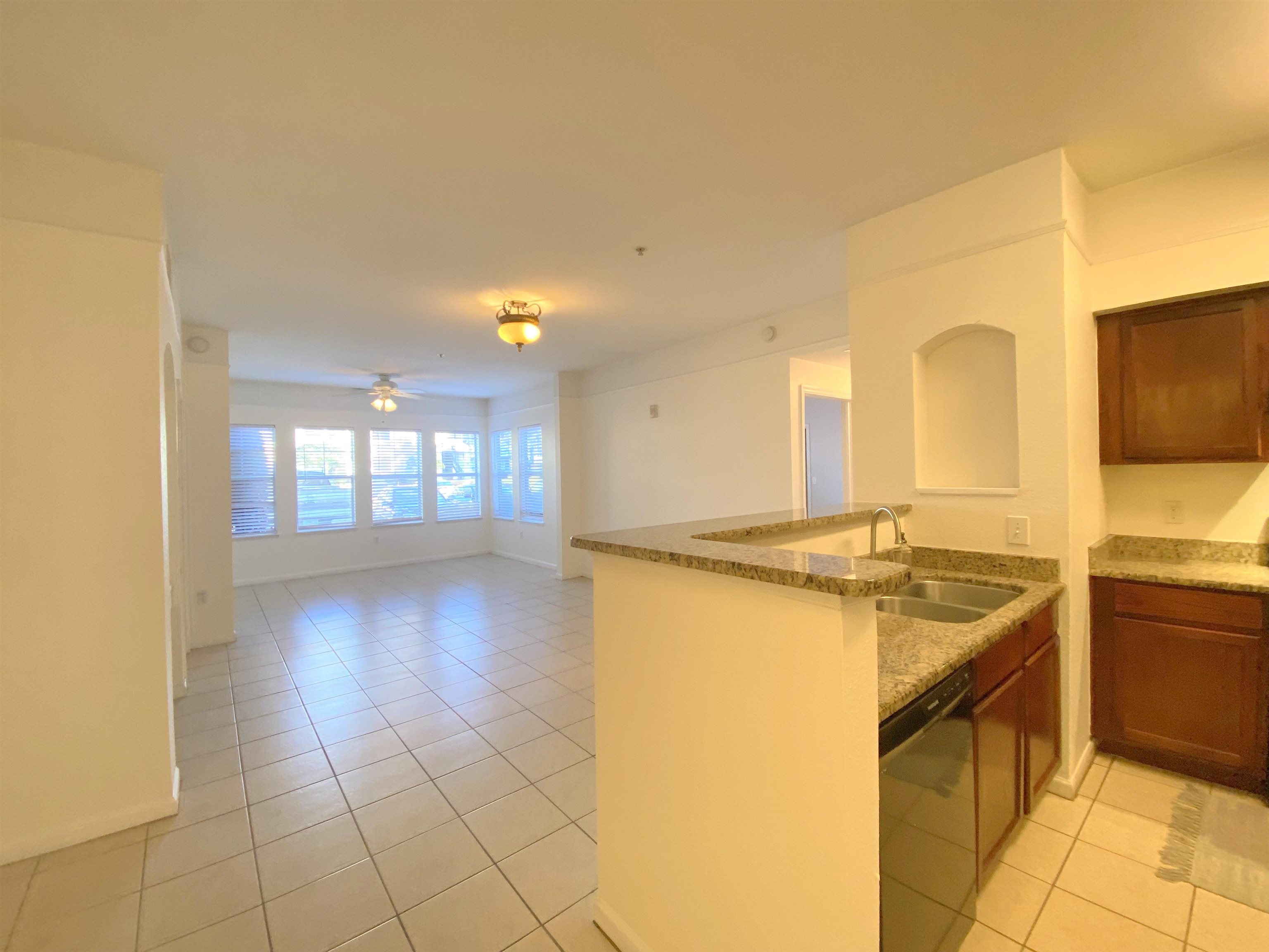2801 Chancellorsville Drive Unit: 1011
