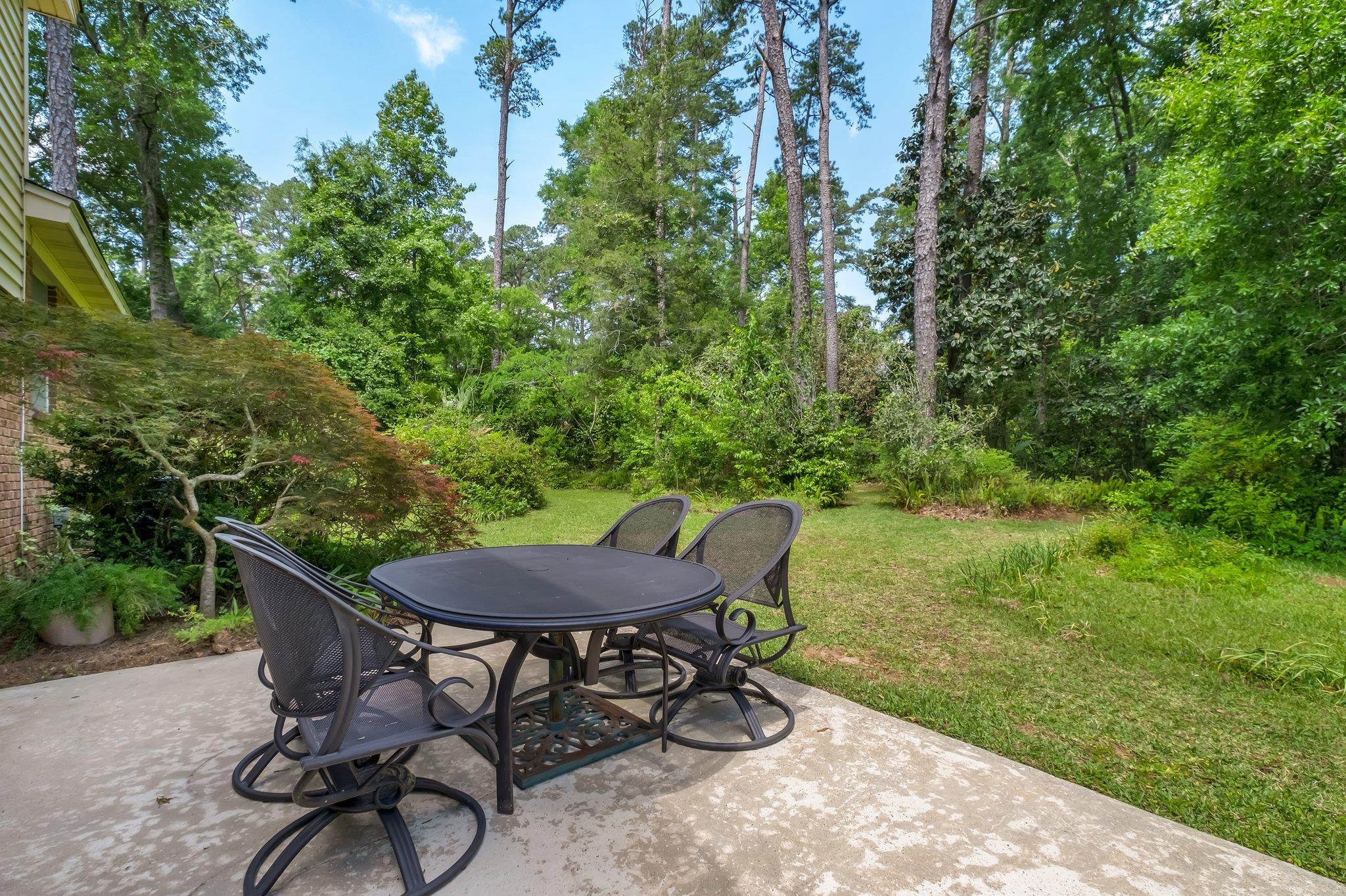 2828 N Shamrock Street