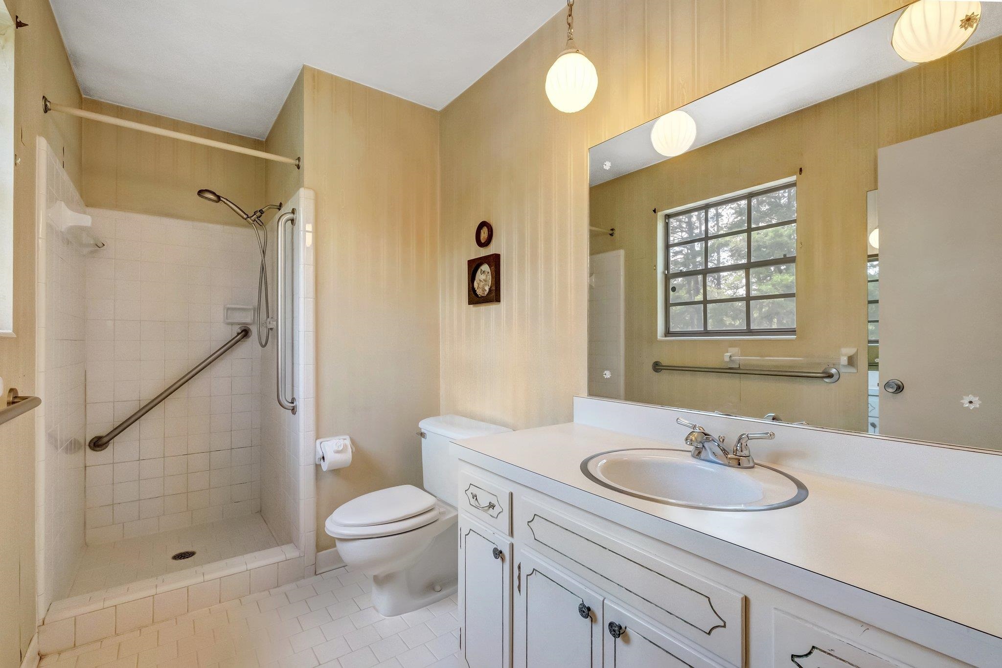 2828 N Shamrock Street