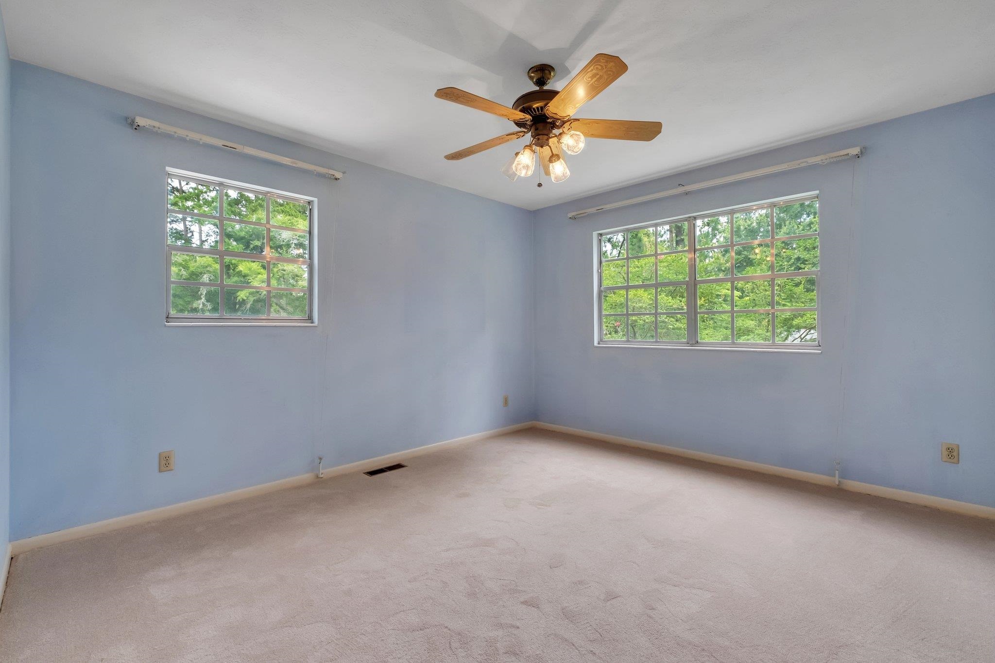 2828 N Shamrock Street