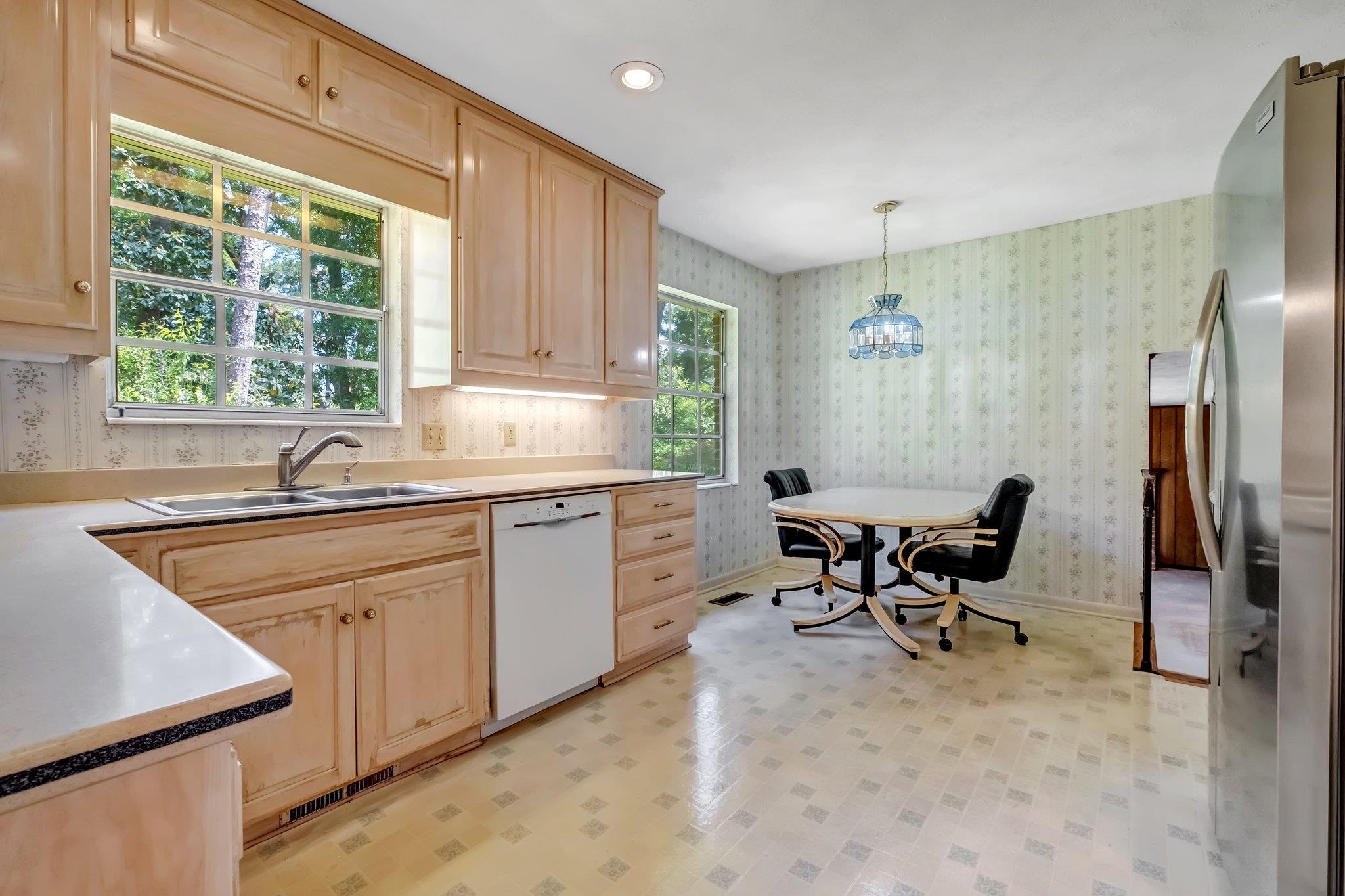 2828 N Shamrock Street