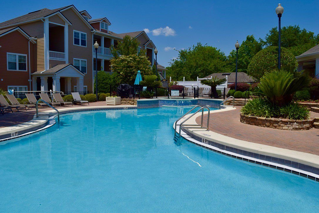 2801 NE Chancellorsville Drive Unit: 424