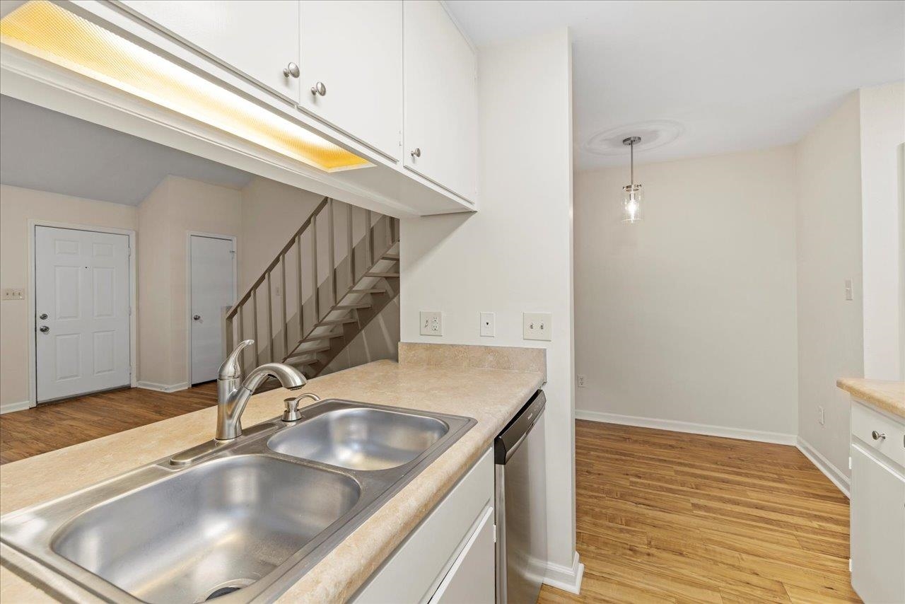 201 PARKBROOK Circle