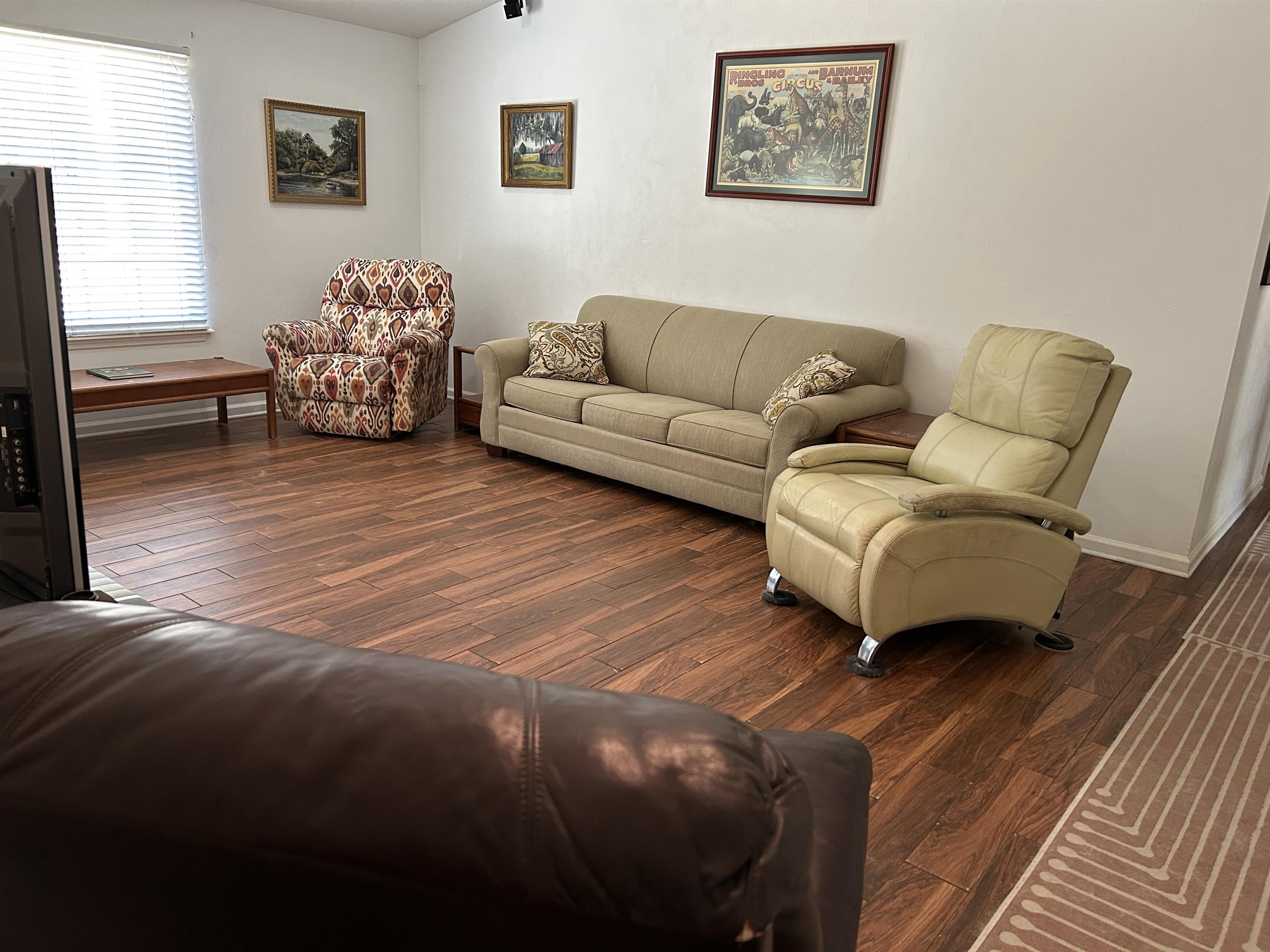 20047 Edgewater Court