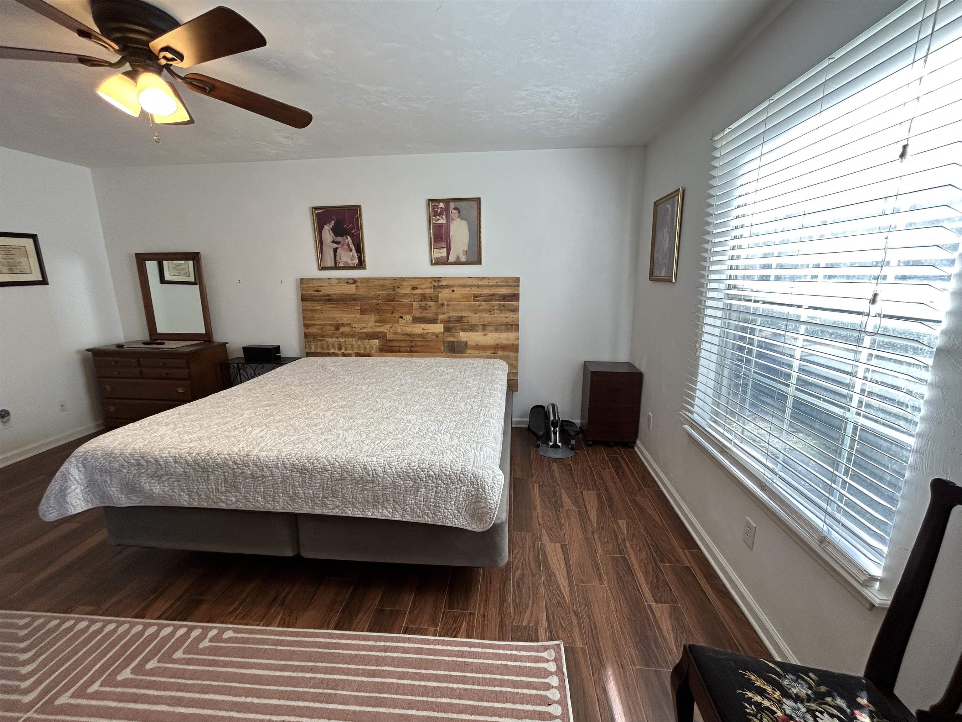 20047 Edgewater Court