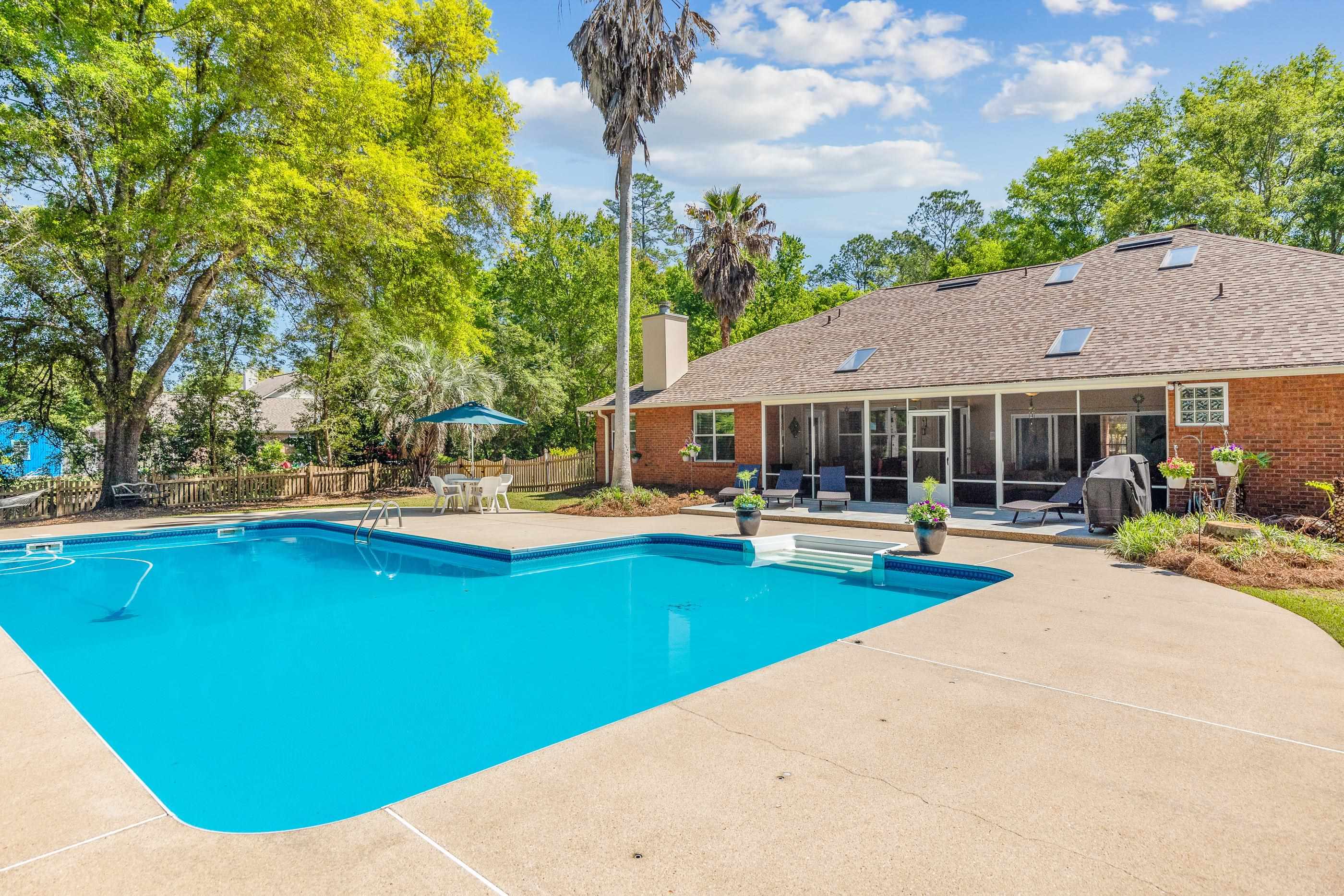 1118 Walden Road