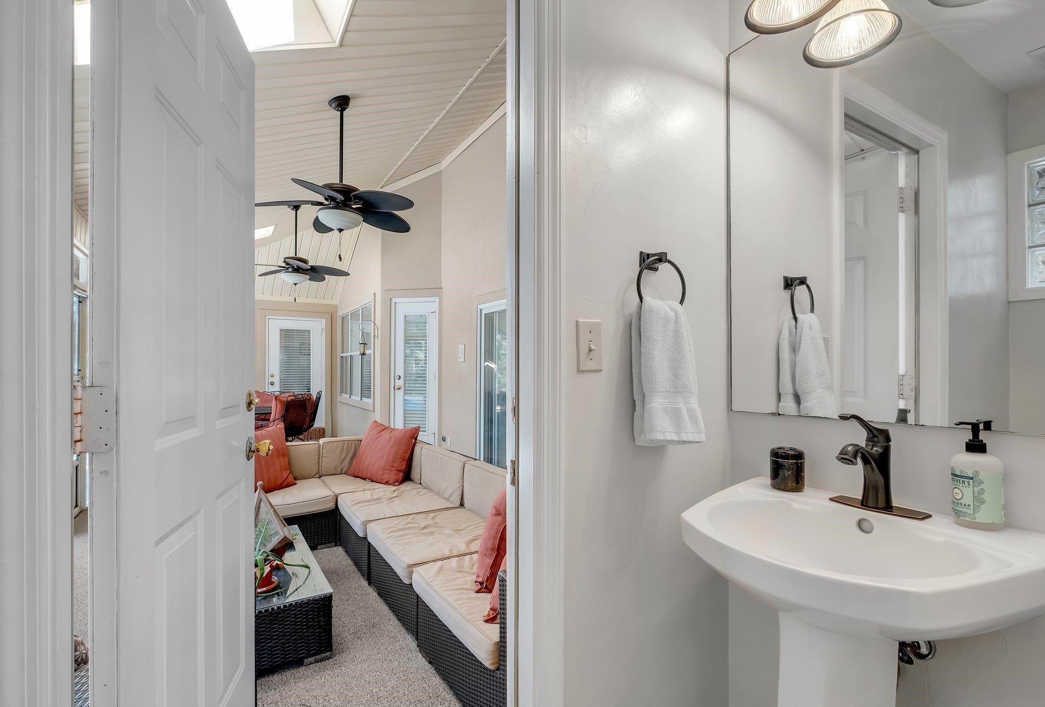 1118 Walden Road