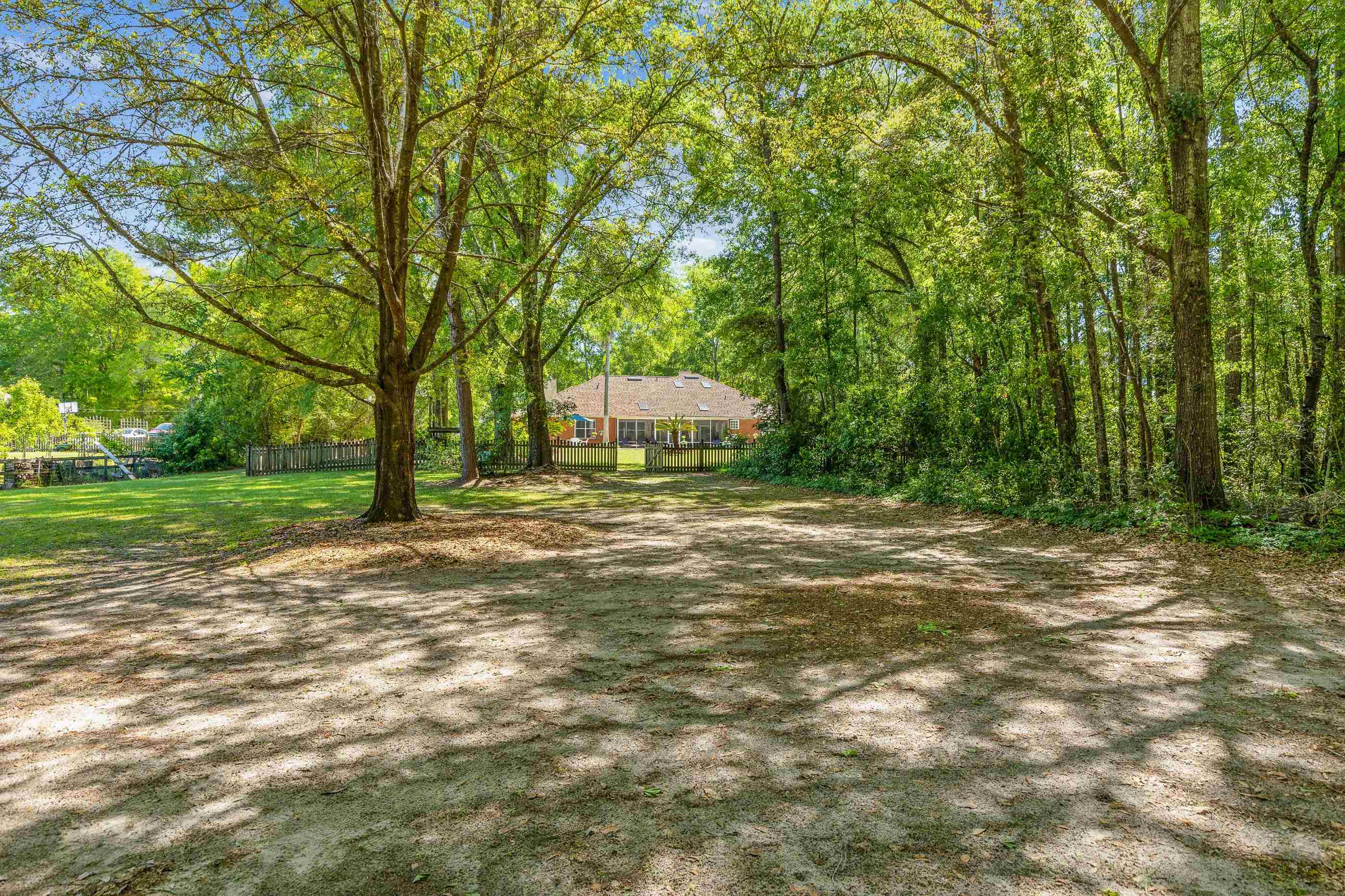 1118 Walden Road