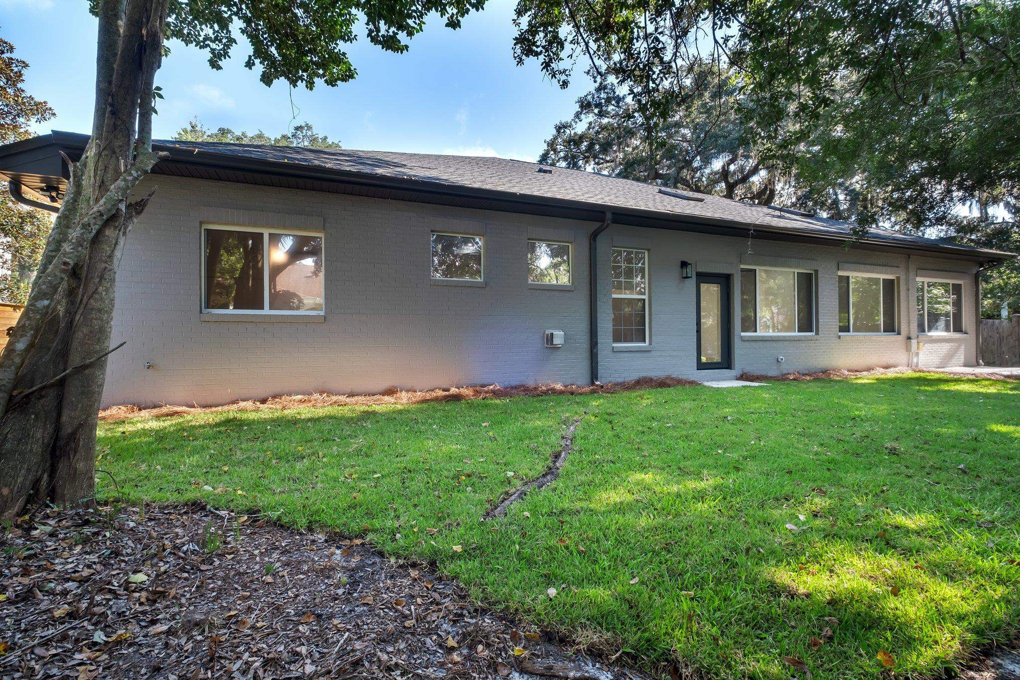 1141 Renae Way