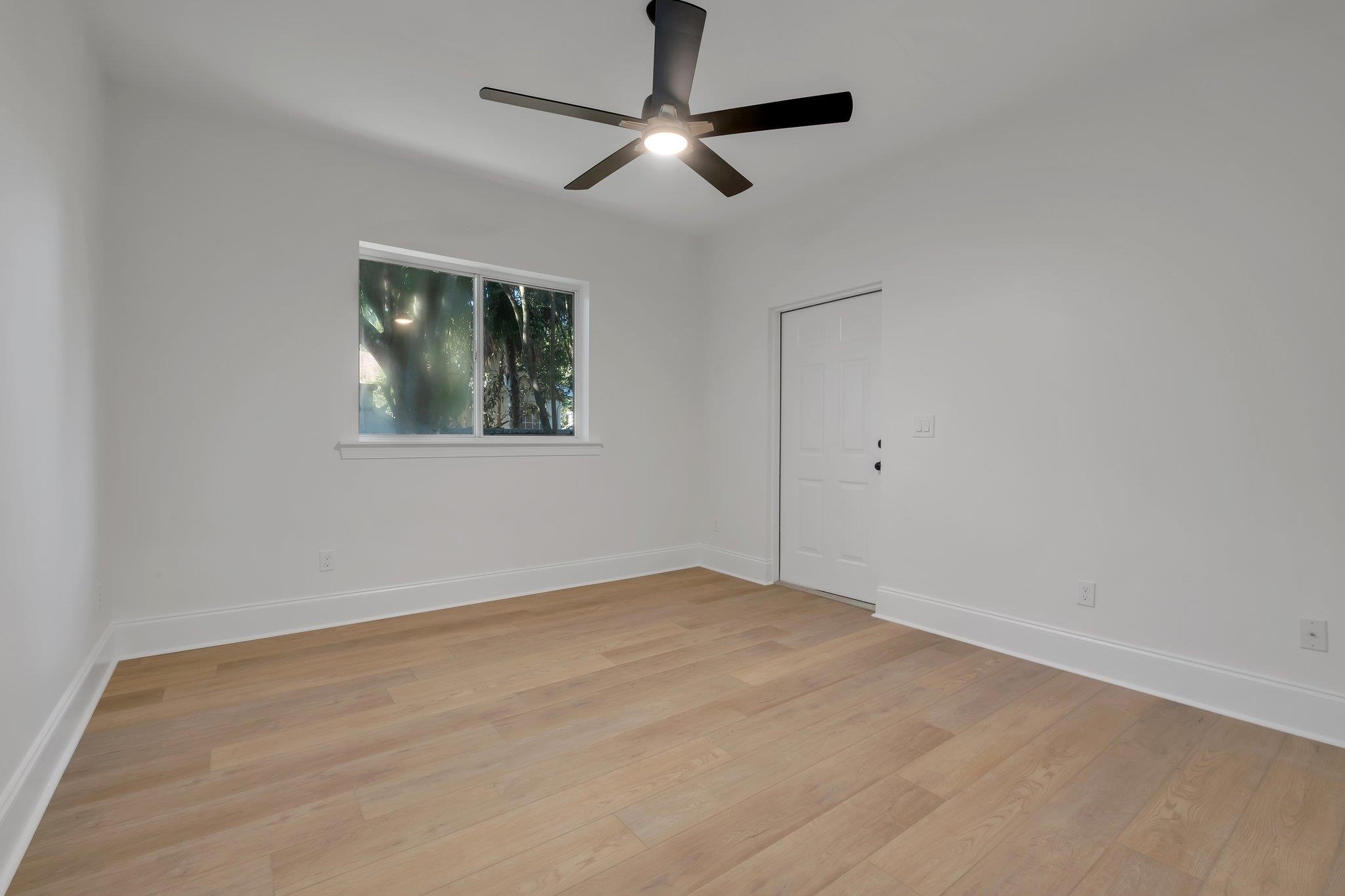 1141 Renae Way