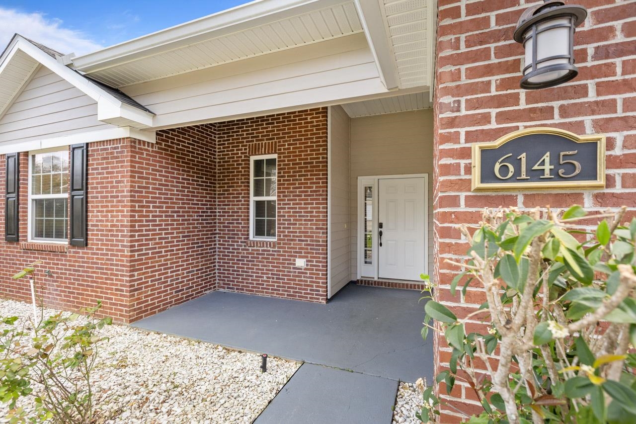 6145 Observation Circle