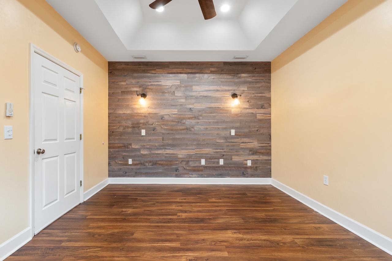 6145 Observation Circle