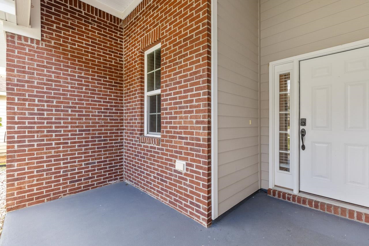 6145 Observation Circle