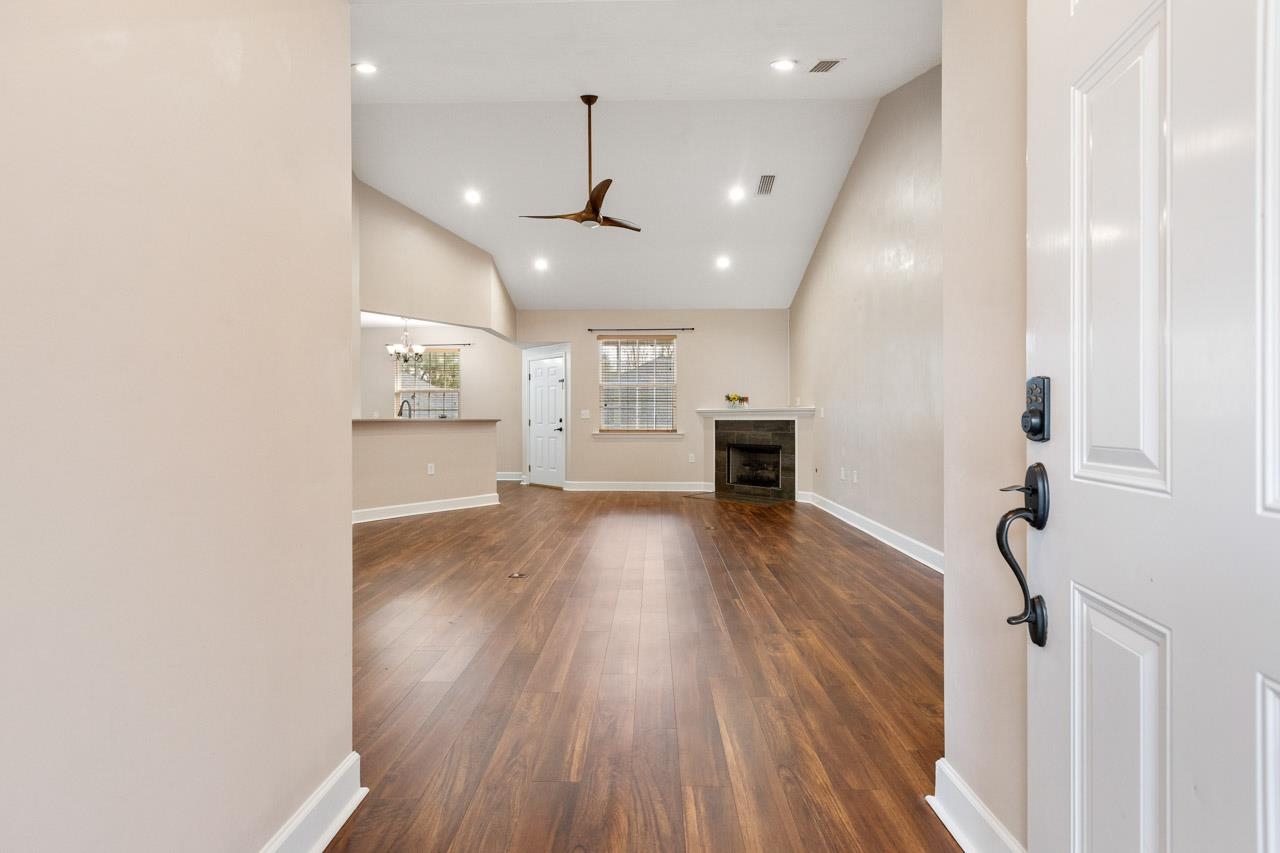 6145 Observation Circle