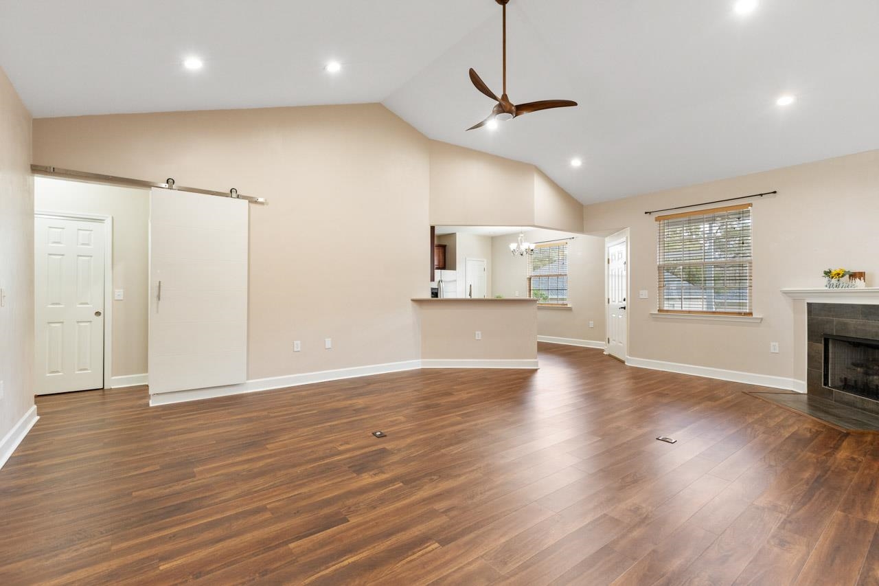 6145 Observation Circle