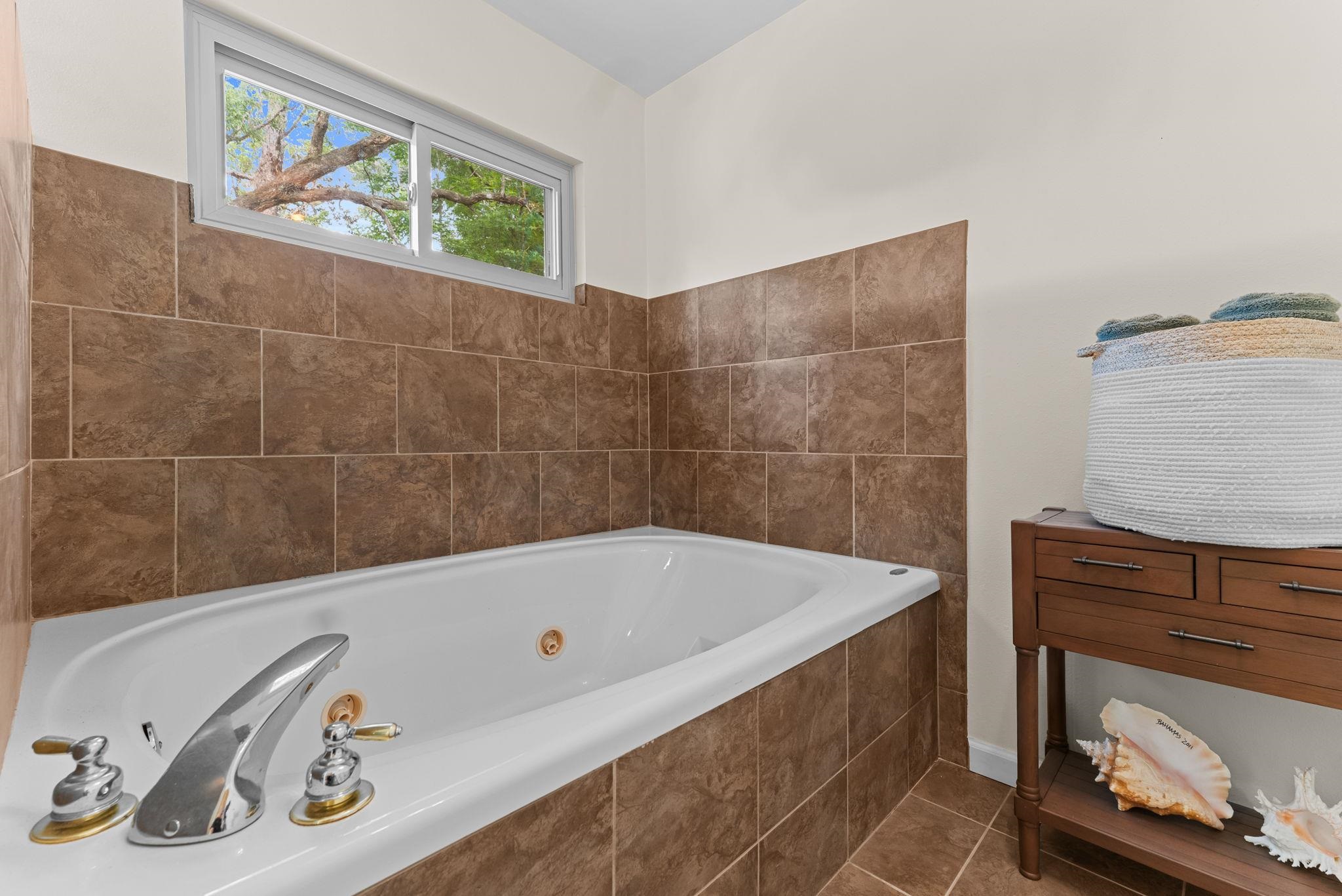 11274 & 11280 Old Federal Road