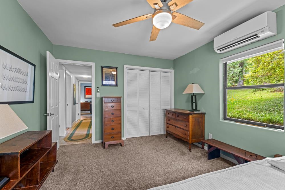 1802 W Indianhead Drive