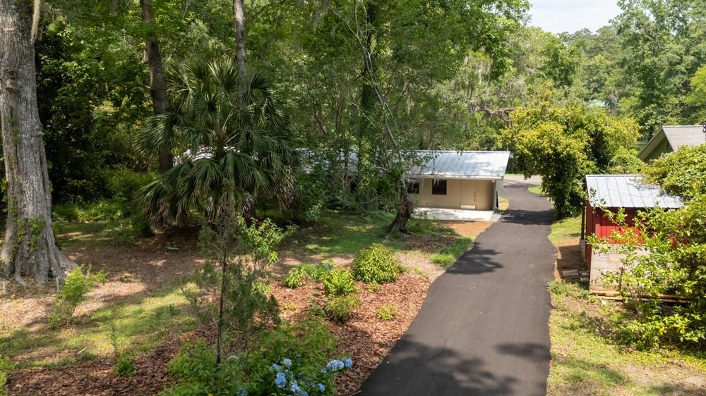 1802 W Indianhead Drive