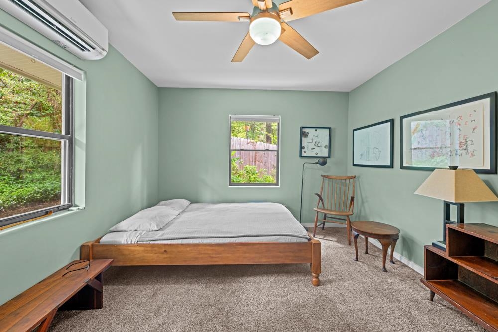 1802 W Indianhead Drive