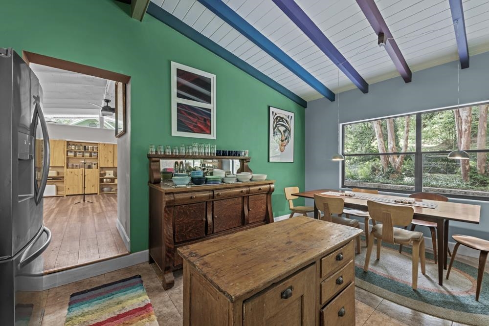 1802 W Indianhead Drive