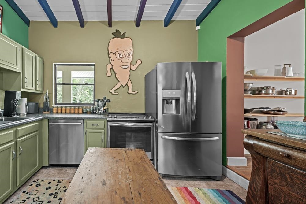 1802 W Indianhead Drive